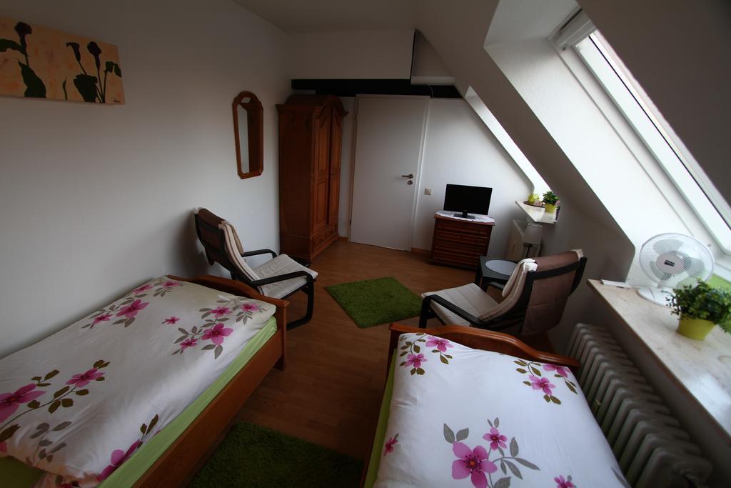 Christianes Gaestehaus ดุสเซลดอร์ฟ ภายนอก รูปภาพ